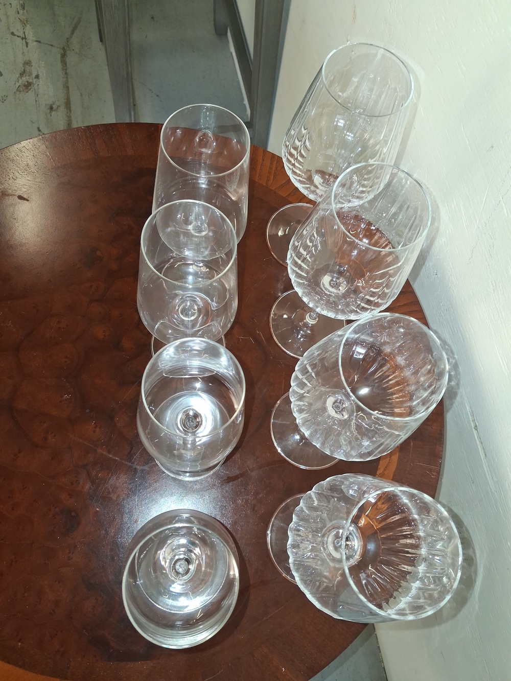 Clear Crystal Wine Glasses - Set of 8